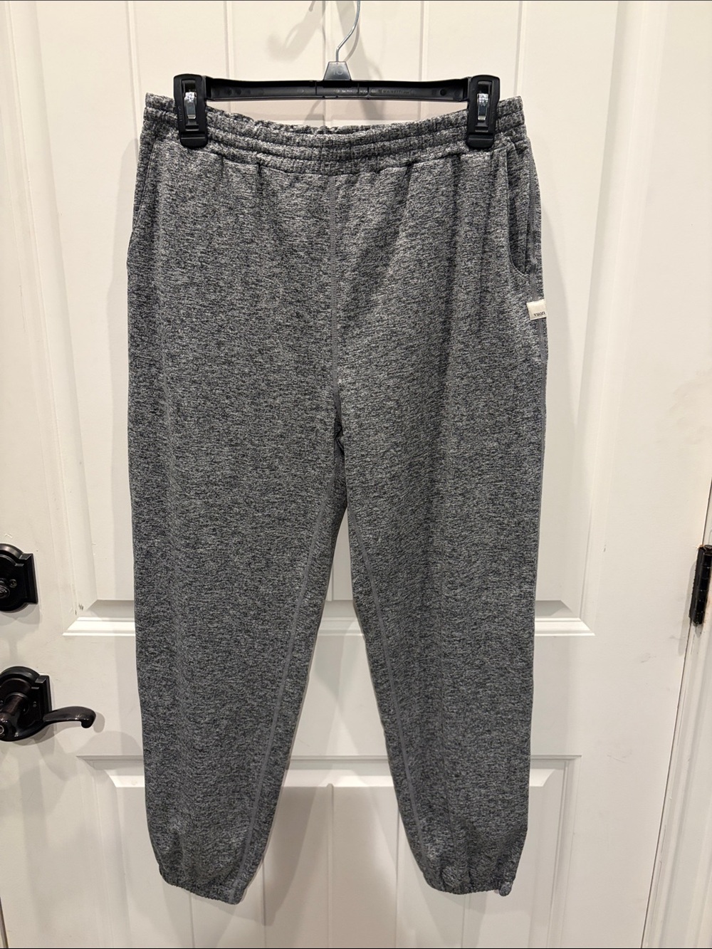 Vuori Heather Gray Women's Jogger Pants